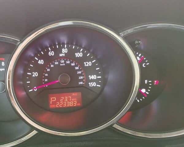 Зеленый Киа Соренто, объемом двигателя 2.4 л и пробегом 359 тыс. км за 10000 $, фото 4 на Automoto.ua