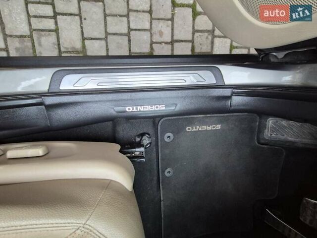 Зеленый Киа Соренто, объемом двигателя 2.2 л и пробегом 161 тыс. км за 16450 $, фото 25 на Automoto.ua