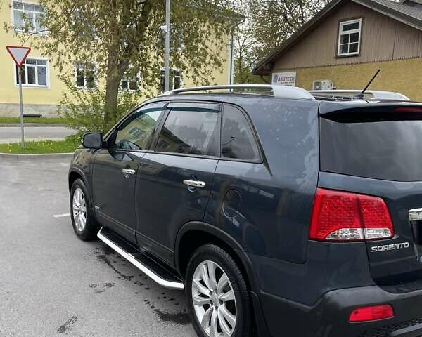 Зелений Кіа Соренто, об'ємом двигуна 2.2 л та пробігом 180 тис. км за 9999 $, фото 4 на Automoto.ua