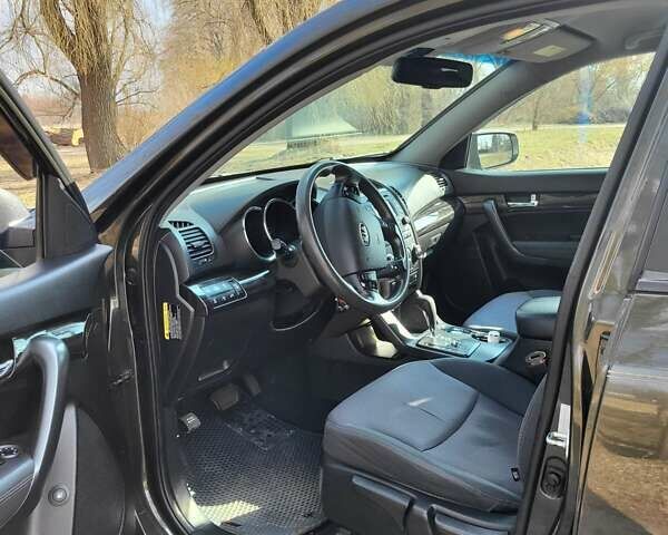 Зеленый Киа Соренто, объемом двигателя 2.4 л и пробегом 160 тыс. км за 13200 $, фото 9 на Automoto.ua