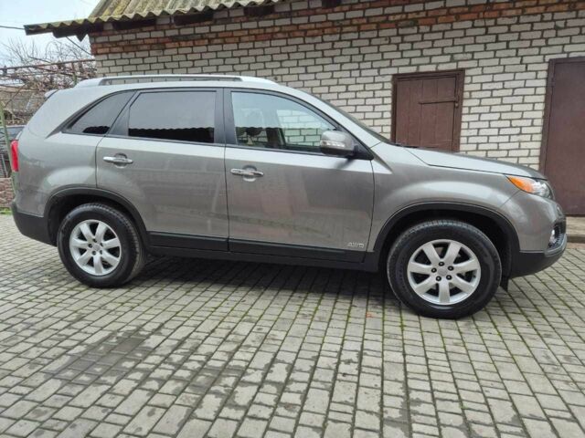 Зелений Кіа Соренто, об'ємом двигуна 2.2 л та пробігом 161 тис. км за 16450 $, фото 4 на Automoto.ua