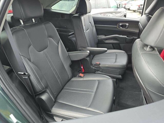 Зелений Кіа Соренто, об'ємом двигуна 0 л та пробігом 30 тис. км за 32000 $, фото 9 на Automoto.ua