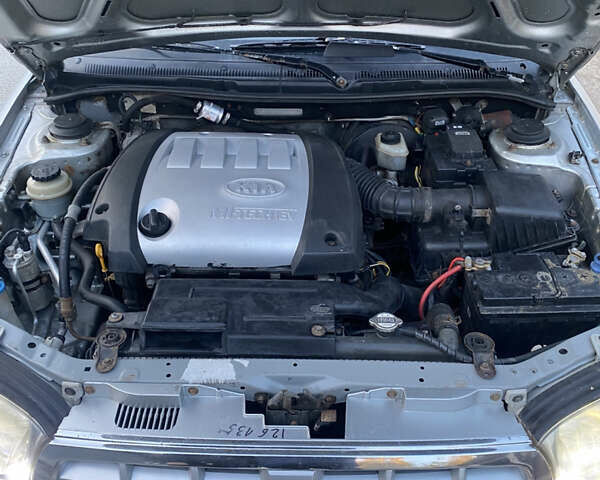 Серый Киа Спектра, объемом двигателя 1.6 л и пробегом 252 тыс. км за 2700 $, фото 6 на Automoto.ua