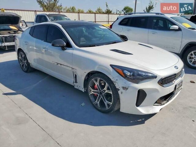 Белый Киа Stinger, объемом двигателя 3.34 л и пробегом 85 тыс. км за 6150 $, фото 3 на Automoto.ua