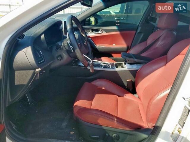 Белый Киа Stinger, объемом двигателя 3.34 л и пробегом 85 тыс. км за 6150 $, фото 6 на Automoto.ua