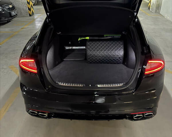 Черный Киа Stinger, объемом двигателя 2 л и пробегом 57 тыс. км за 17500 $, фото 22 на Automoto.ua