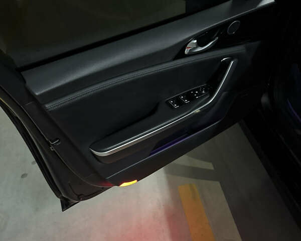 Черный Киа Stinger, объемом двигателя 2 л и пробегом 57 тыс. км за 17500 $, фото 14 на Automoto.ua