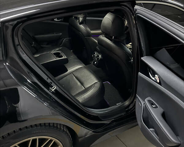 Черный Киа Stinger, объемом двигателя 2 л и пробегом 57 тыс. км за 17500 $, фото 21 на Automoto.ua
