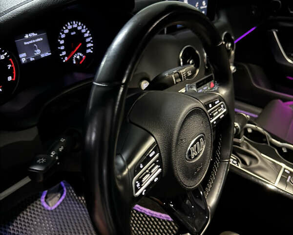 Черный Киа Stinger, объемом двигателя 2 л и пробегом 57 тыс. км за 17500 $, фото 11 на Automoto.ua