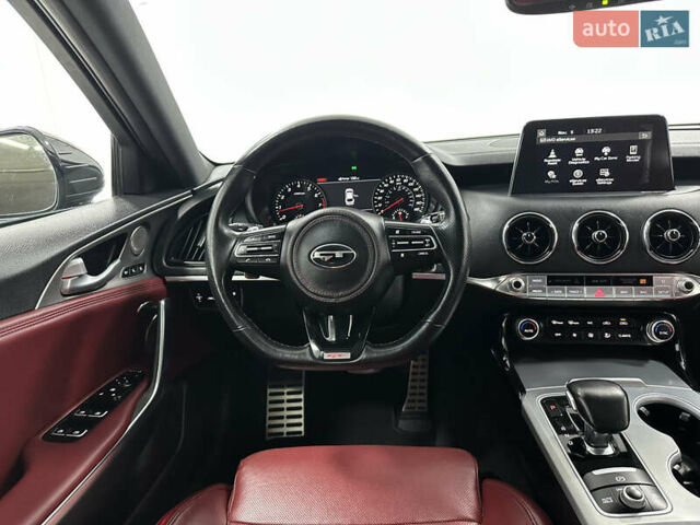 Черный Киа Stinger, объемом двигателя 3.34 л и пробегом 55 тыс. км за 25999 $, фото 24 на Automoto.ua