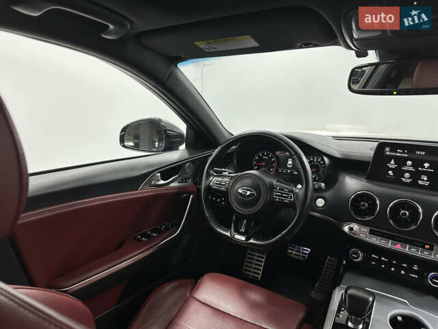 Черный Киа Stinger, объемом двигателя 3.34 л и пробегом 55 тыс. км за 25999 $, фото 19 на Automoto.ua