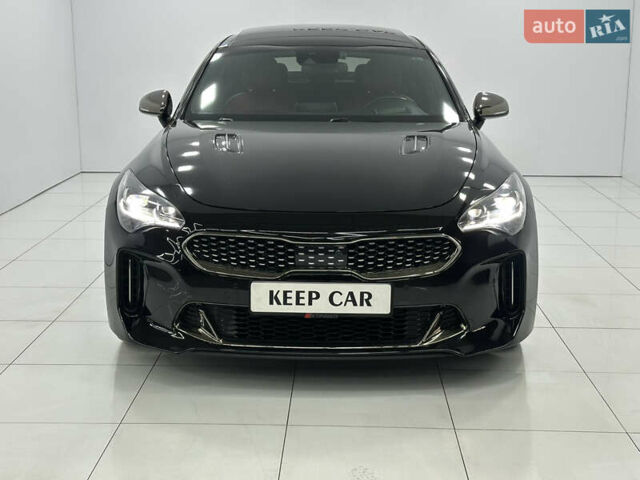 Черный Киа Stinger, объемом двигателя 3.34 л и пробегом 55 тыс. км за 25999 $, фото 5 на Automoto.ua
