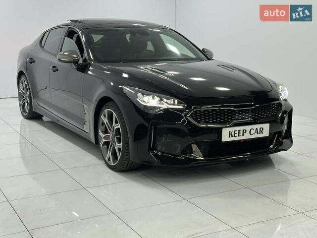 Черный Киа Stinger, объемом двигателя 3.34 л и пробегом 55 тыс. км за 25999 $, фото 4 на Automoto.ua