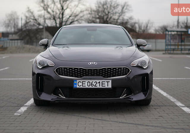 Черный Киа Stinger, объемом двигателя 2 л и пробегом 51 тыс. км за 22900 $, фото 1 на Automoto.ua