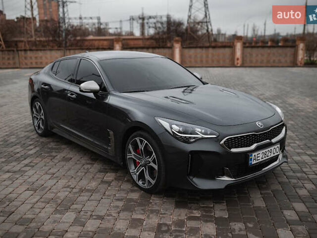 Черный Киа Stinger, объемом двигателя 3.3 л и пробегом 35 тыс. км за 28000 $, фото 1 на Automoto.ua