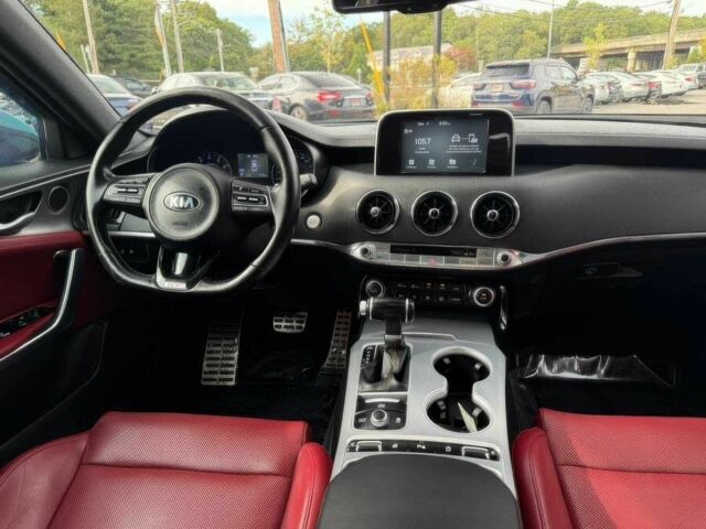 Чорний Кіа Stinger, об'ємом двигуна 3.3 л та пробігом 48 тис. км за 5400 $, фото 7 на Automoto.ua