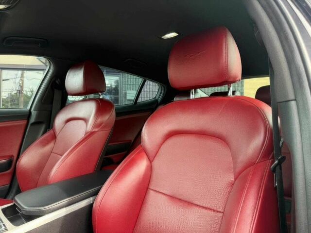 Чорний Кіа Stinger, об'ємом двигуна 3.3 л та пробігом 48 тис. км за 5400 $, фото 10 на Automoto.ua