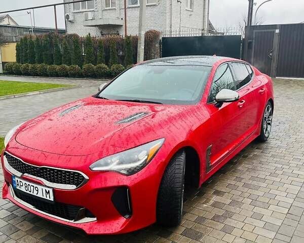 Красный Киа Stinger, объемом двигателя 3.34 л и пробегом 115 тыс. км за 25000 $, фото 2 на Automoto.ua