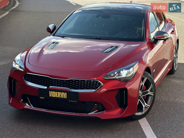 Красный Киа Stinger, объемом двигателя 3.34 л и пробегом 124 тыс. км за 25500 $, фото 2 на Automoto.ua