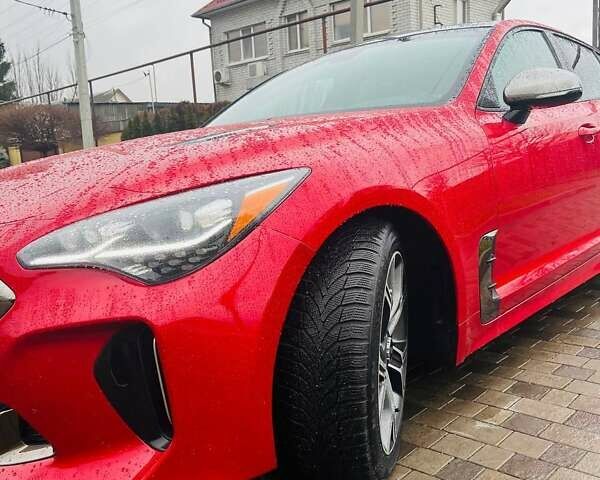 Красный Киа Stinger, объемом двигателя 3.34 л и пробегом 115 тыс. км за 25000 $, фото 5 на Automoto.ua