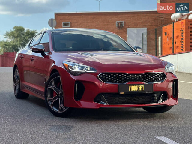 Красный Киа Stinger, объемом двигателя 3.34 л и пробегом 124 тыс. км за 25500 $, фото 6 на Automoto.ua