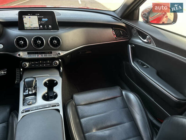 Красный Киа Stinger, объемом двигателя 3.34 л и пробегом 124 тыс. км за 25500 $, фото 30 на Automoto.ua