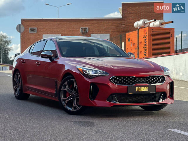 Красный Киа Stinger, объемом двигателя 3.34 л и пробегом 124 тыс. км за 25500 $, фото 7 на Automoto.ua