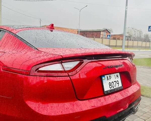 Красный Киа Stinger, объемом двигателя 3.34 л и пробегом 115 тыс. км за 25000 $, фото 23 на Automoto.ua