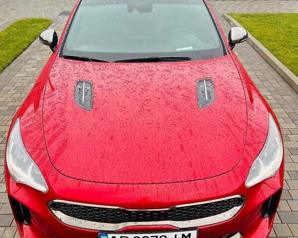 Красный Киа Stinger, объемом двигателя 3.34 л и пробегом 115 тыс. км за 25000 $, фото 9 на Automoto.ua
