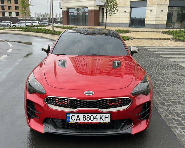 Красный Киа Stinger, объемом двигателя 3.34 л и пробегом 145 тыс. км за 26200 $, фото 1 на Automoto.ua