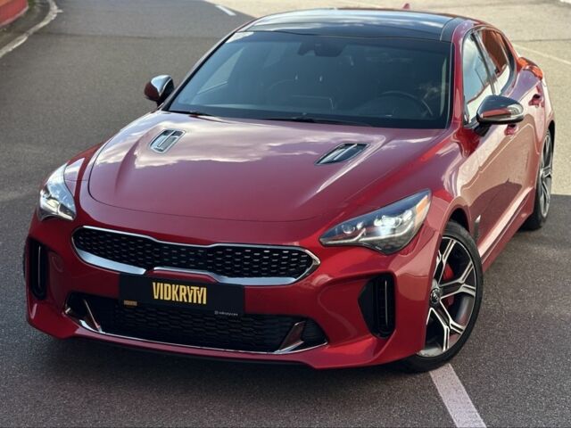 Красный Киа Stinger, объемом двигателя 3.3 л и пробегом 124 тыс. км за 24500 $, фото 1 на Automoto.ua