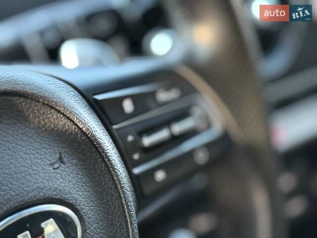 Серый Киа Stinger, объемом двигателя 2 л и пробегом 83 тыс. км за 22500 $, фото 24 на Automoto.ua