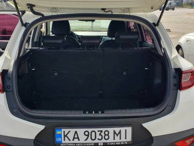 Білий Кіа Stonic, об'ємом двигуна 1.6 л та пробігом 189 тис. км за 16200 $, фото 2 на Automoto.ua