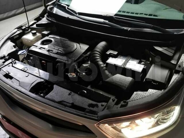 Белый Киа Stonic, объемом двигателя 1.6 л и пробегом 103 тыс. км за 9800 $, фото 17 на Automoto.ua