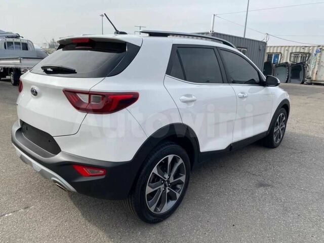 Білий Кіа Stonic, об'ємом двигуна 0 л та пробігом 132 тис. км за 14000 $, фото 3 на Automoto.ua