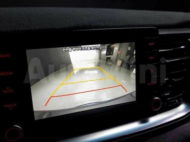 Білий Кіа Stonic, об'ємом двигуна 1.6 л та пробігом 103 тис. км за 9800 $, фото 6 на Automoto.ua