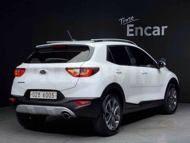 Білий Кіа Stonic, об'ємом двигуна 1.6 л та пробігом 103 тис. км за 9800 $, фото 2 на Automoto.ua