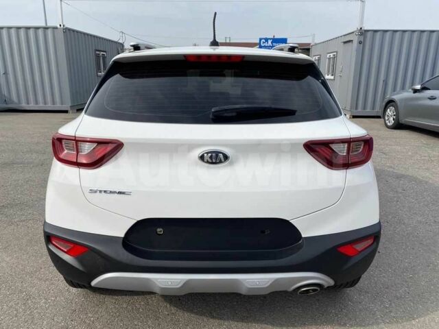 Білий Кіа Stonic, об'ємом двигуна 0 л та пробігом 132 тис. км за 14000 $, фото 7 на Automoto.ua