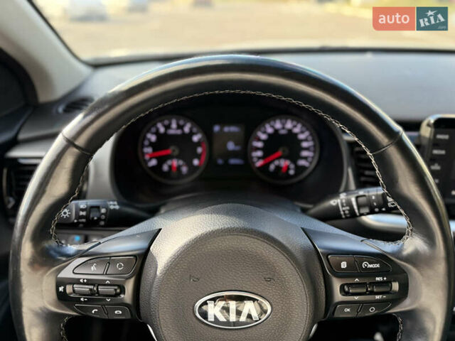 Білий Кіа Stonic, об'ємом двигуна 1.4 л та пробігом 68 тис. км за 15999 $, фото 22 на Automoto.ua