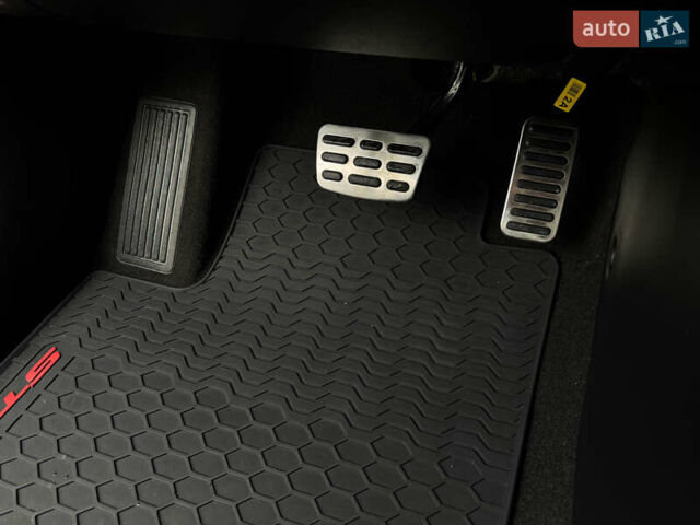 Белый Киа Stonic, объемом двигателя 1.4 л и пробегом 24 тыс. км за 17500 $, фото 48 на Automoto.ua