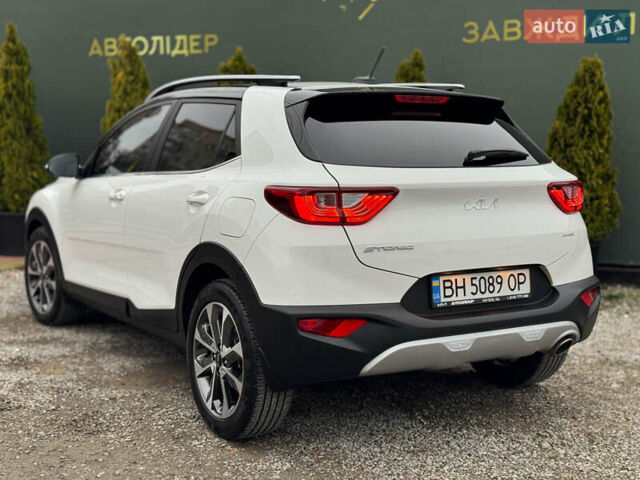 Белый Киа Stonic, объемом двигателя 1.4 л и пробегом 24 тыс. км за 17500 $, фото 12 на Automoto.ua