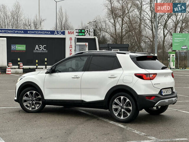 Белый Киа Stonic, объемом двигателя 1.4 л и пробегом 54 тыс. км за 17800 $, фото 7 на Automoto.ua