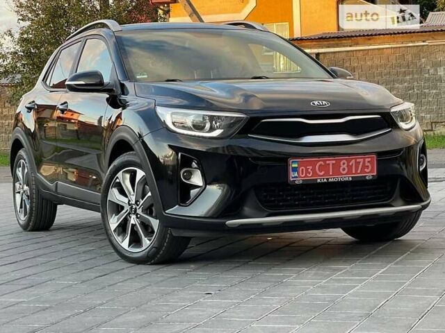Черный Киа Stonic, объемом двигателя 1.6 л и пробегом 140 тыс. км за 15299 $, фото 12 на Automoto.ua