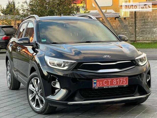Черный Киа Stonic, объемом двигателя 1.6 л и пробегом 140 тыс. км за 15299 $, фото 10 на Automoto.ua