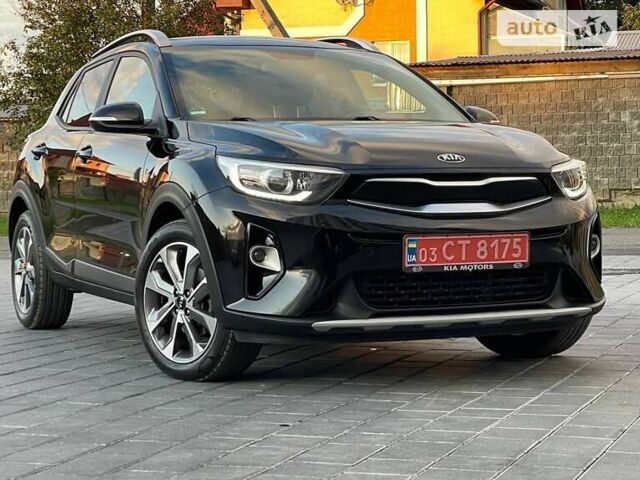 Черный Киа Stonic, объемом двигателя 1.6 л и пробегом 140 тыс. км за 15299 $, фото 11 на Automoto.ua
