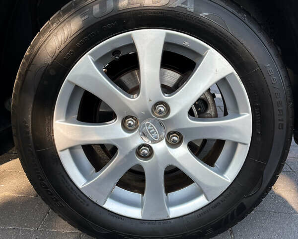 Коричневый Киа Stonic, объемом двигателя 1.37 л и пробегом 103 тыс. км за 14350 $, фото 27 на Automoto.ua