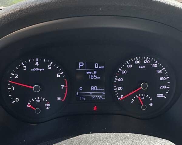 Коричневый Киа Stonic, объемом двигателя 1.37 л и пробегом 80 тыс. км за 16000 $, фото 16 на Automoto.ua