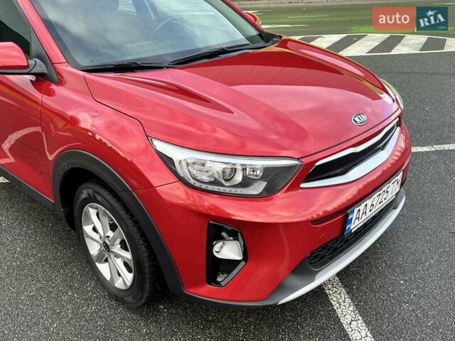 Червоний Кіа Stonic, об'ємом двигуна 1.4 л та пробігом 159 тис. км за 12290 $, фото 2 на Automoto.ua
