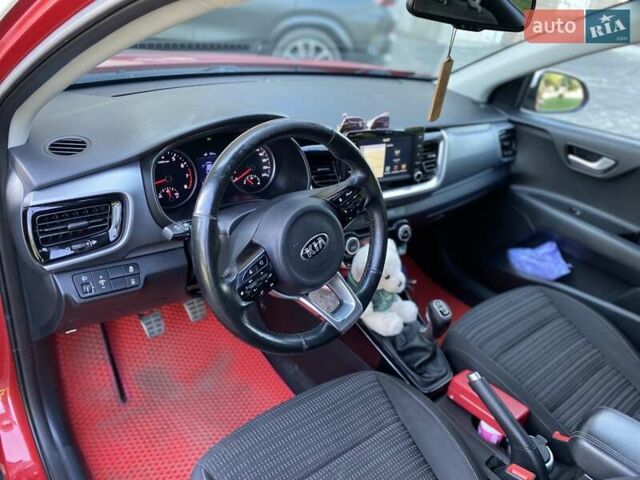 Червоний Кіа Stonic, об'ємом двигуна 1.37 л та пробігом 128 тис. км за 14888 $, фото 22 на Automoto.ua