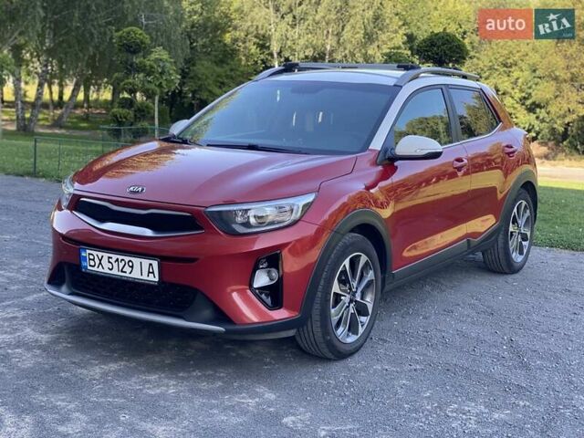 Червоний Кіа Stonic, об'ємом двигуна 1.37 л та пробігом 128 тис. км за 14888 $, фото 1 на Automoto.ua